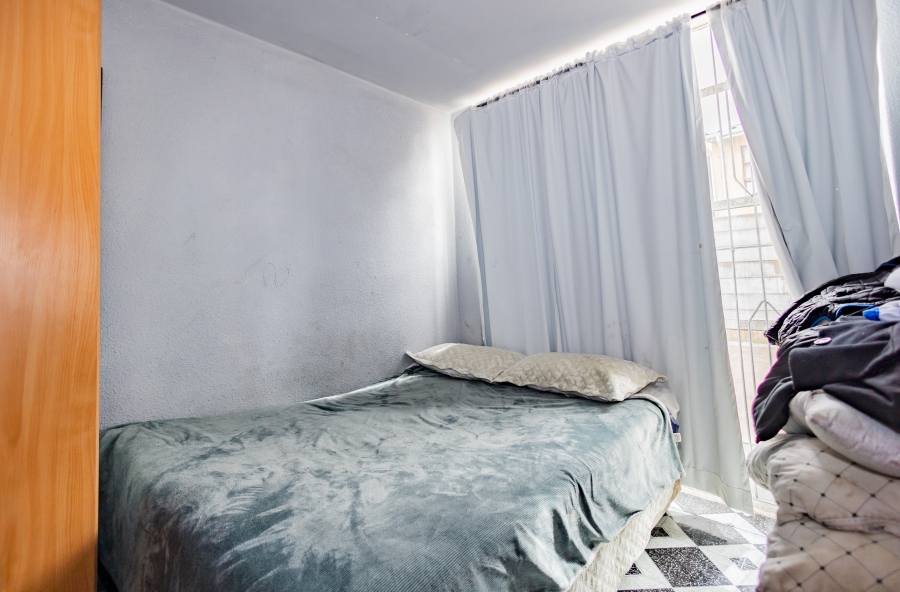 2 Bedroom Property for Sale in Oakdene Western Cape